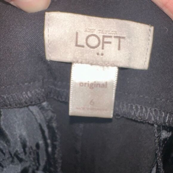 Loft black business casual straight leg 6 classic slacks - Picture 2 of 3